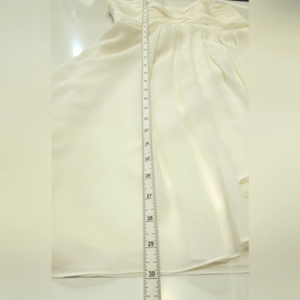 David's Bridal White Crinkle Chiffon Wedding Dress – Size 2 - Picture 17 of 17